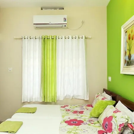 Niyanest Holidayhome Kochi Exterior photo